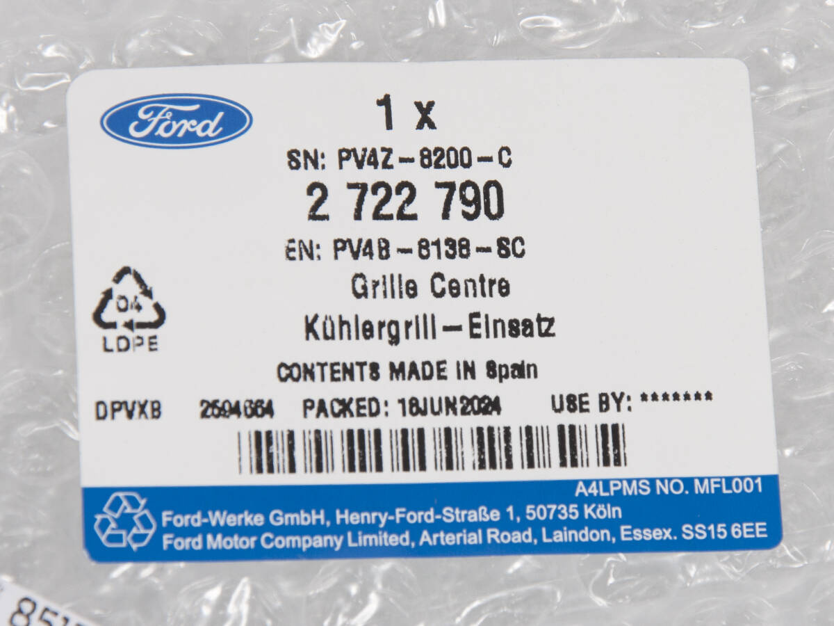 GRILL ZDERZAKA PRZÓD FORD KUGA 24- ST-LINE OE _ 2722790 _ PV4B-8138-SC