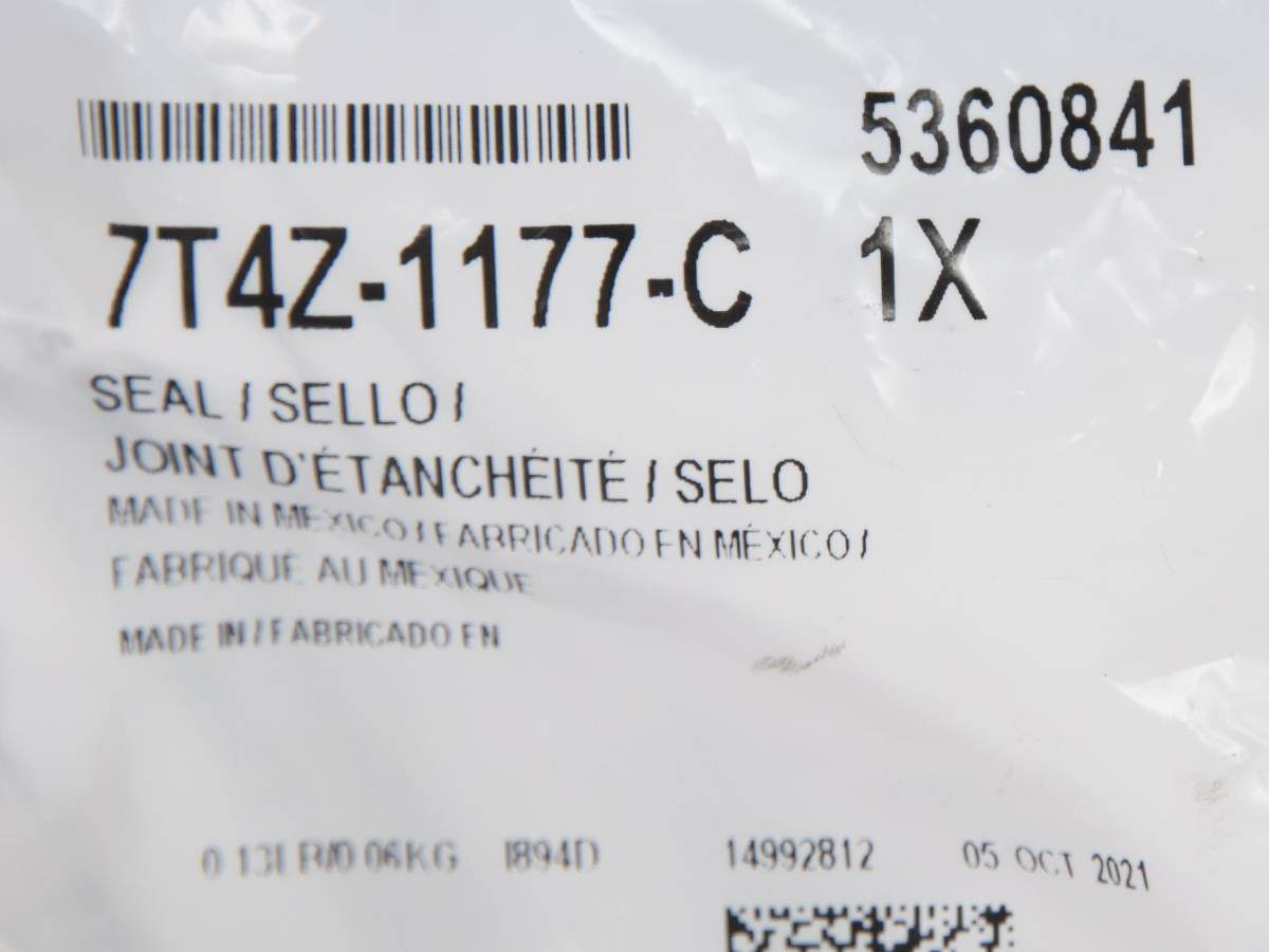 USZCZELNIACZ PRAWY PÓŁOSI EDGE USA 15- TRANSIT 16- _ 5360841 _ KT7T4P-7H260-AB _ 7T4Z-1177-C