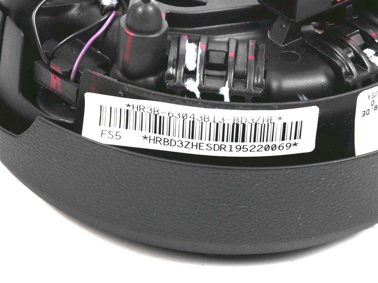 PODUSZKA KIEROWNICY MUSTANG 2015-2017 _ 2281755 _ HR3B-63043B13-BD3ZHE _ FR3Z-63043B13-AC