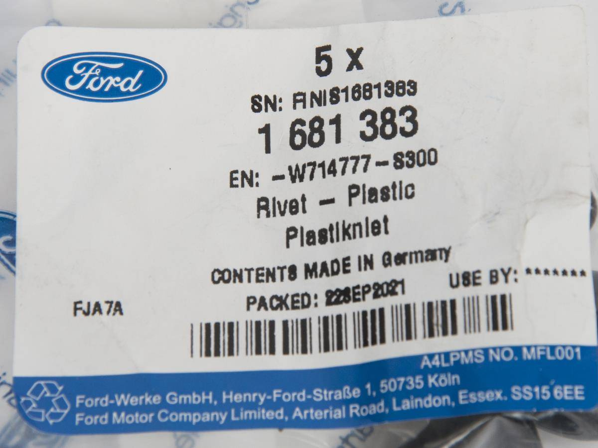 KOŁEK LAMPY TYLNEJ 8MM KUGA C-MAX B-MAX CONNECT _ 1681383 _ CC1A-12B591-BB _ GTU_07