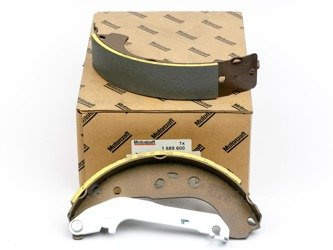 ZESTAW SZCZĘK HAMULCOWYCH FOCUS 04- 08- /C-MAX 03- _ 1689600 _ ME3M5J-2200-BC _ GTU_07