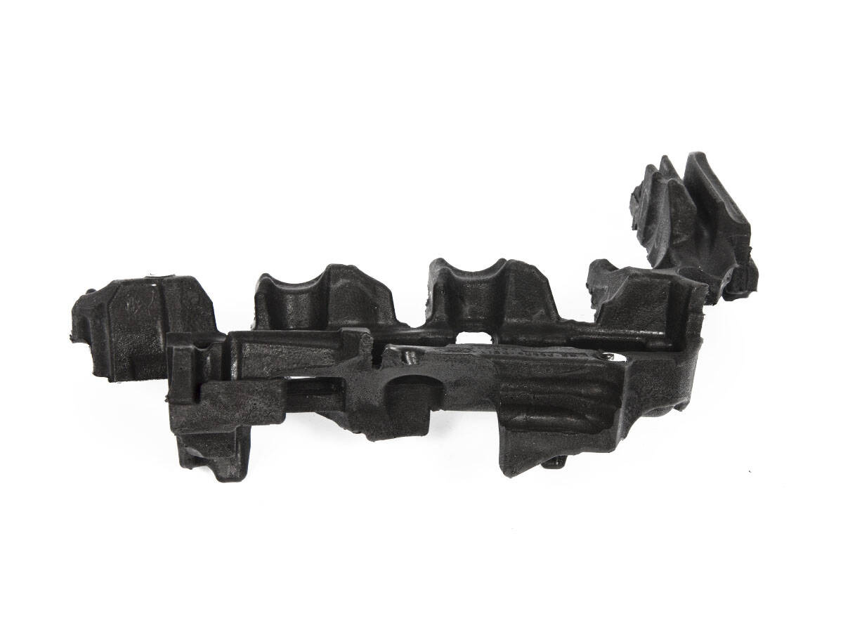 WYGŁUSZENIE GÓRNEJ OSŁONY SILNIKA FOCUS 18- _ 2526807 _ L1BQ-9U550-BB _ JN1Z-9K540-C