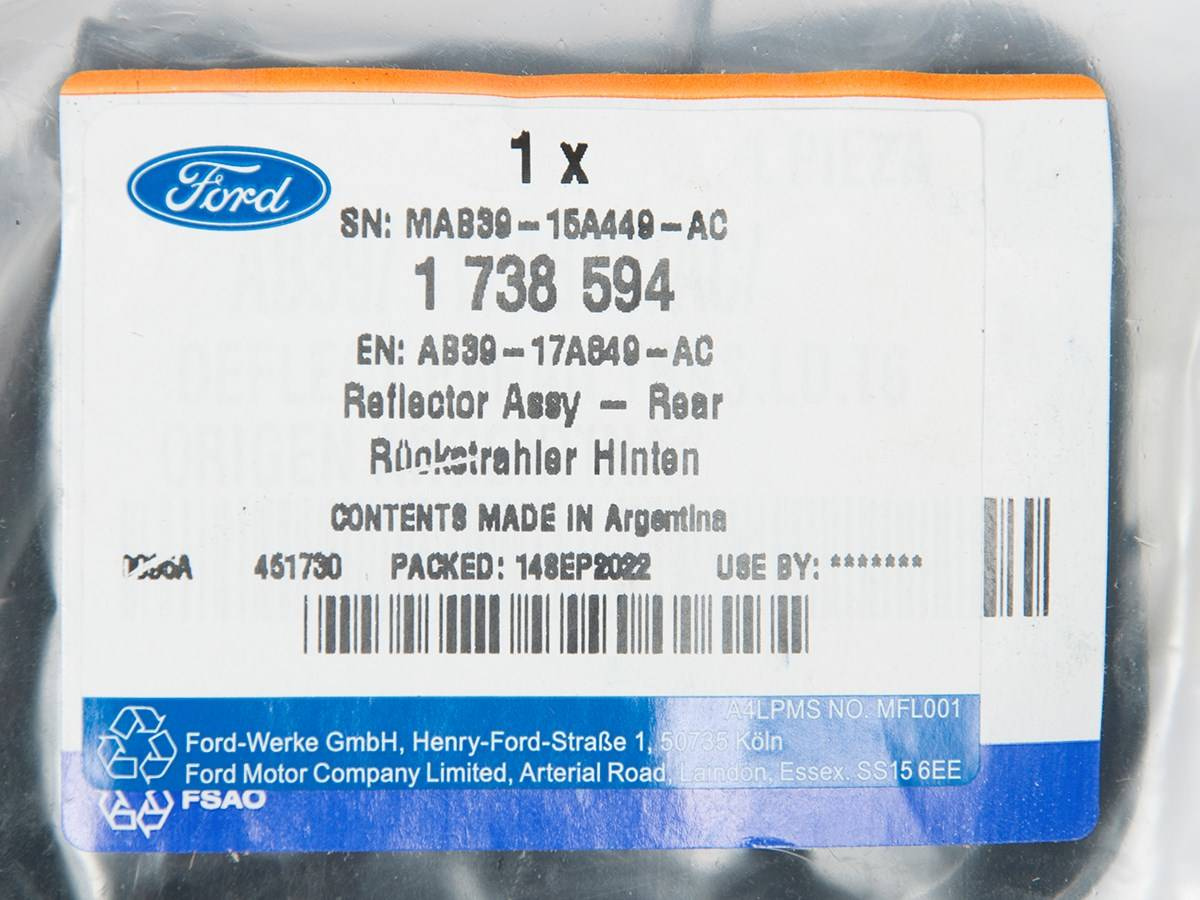 OBUDOWA PRAWA LAMPKI OŚWIETLENIA TABLICY RANGER 12-15 _ 1738594 _ AB39-17A849-AC