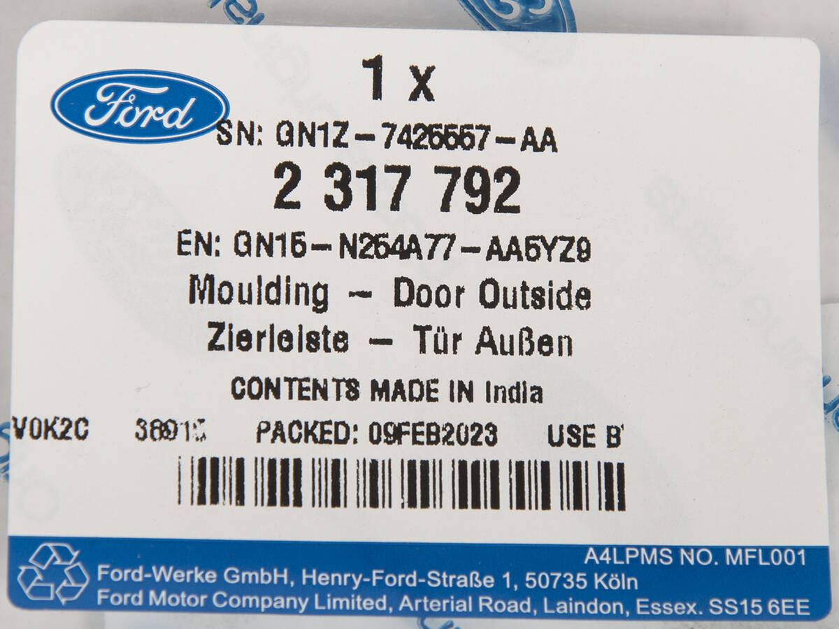 LISTWA DRZWI LEWYCH TYLNYCH ECOSPORT 19- _ 2317792 _ GN15-N254A77-AA5YZ9 _ GTU_07