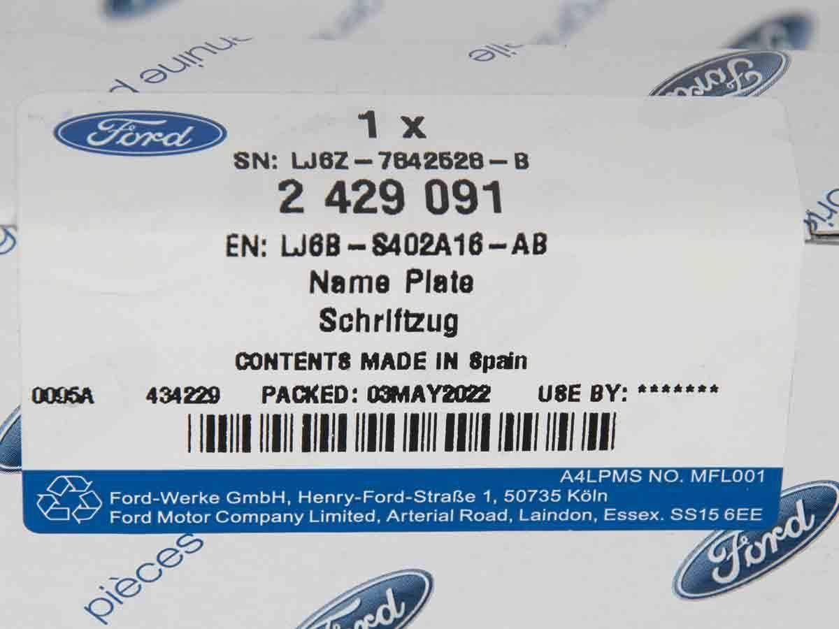 LOGO FORD KLAPY TYŁ KUGA ESCAPE 20- OE _ 2429091 _ LJ6B-S402A16-AB _ LJ6Z-7842528-B