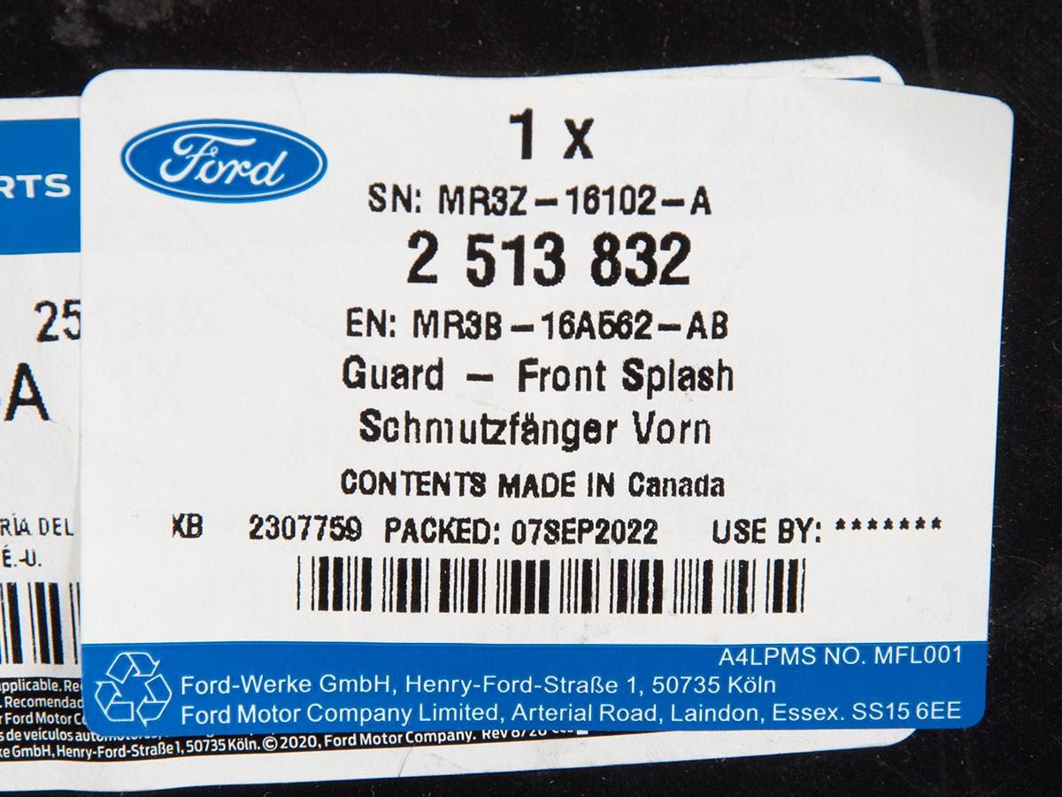 NADKOLE PRAWE PRZÓD FORD MUSTANG 21-23 OE _ 2513832 _ MR3B-16A562-AB