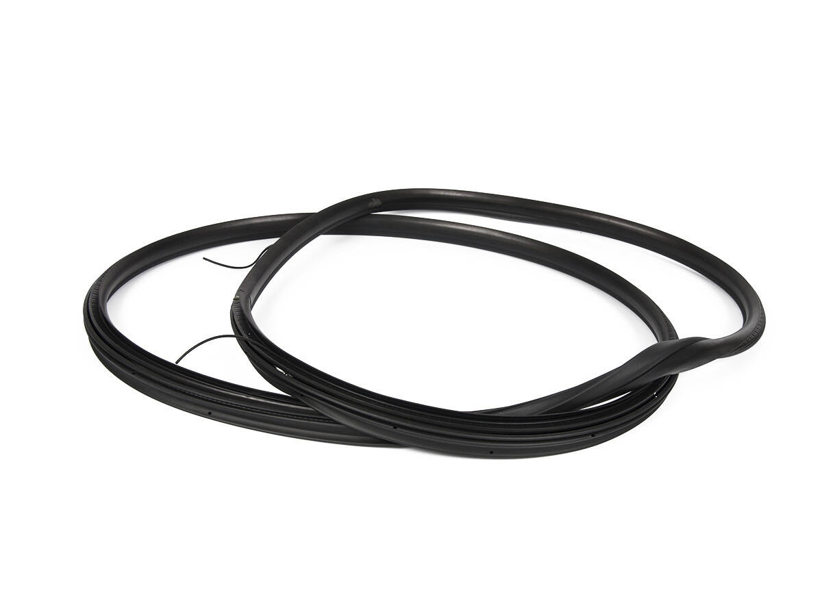 USZCZELKA WNĘKI DRZWI LEWYCH COURIER 14- FORD OE _ 1883680 _ ET76-A20531-AD