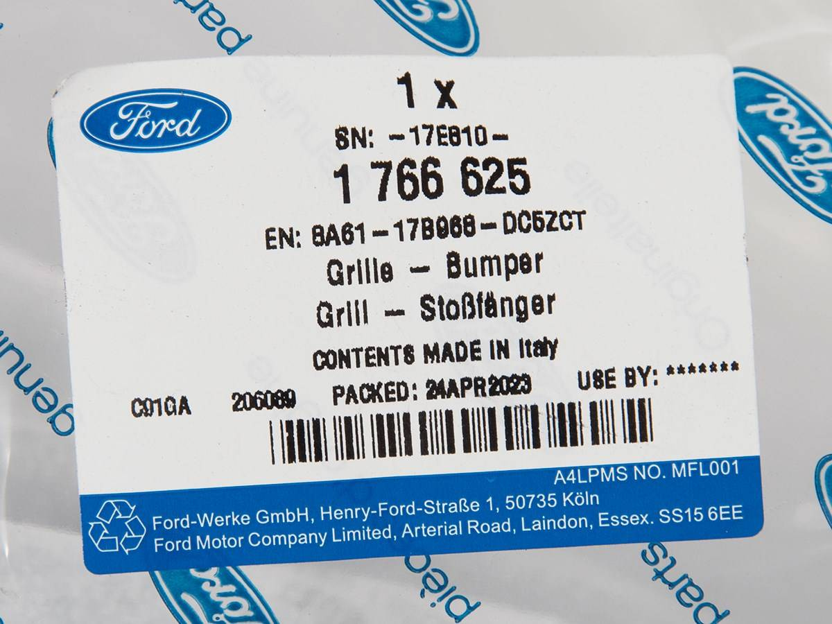 KRATKA ATRAPA ŚRODKOWA ZDERZAKA PRZÓD FIESTA 2008-2012 _ 1766625 _ 8A61-17B968-DC5ZCT _ GTU_07