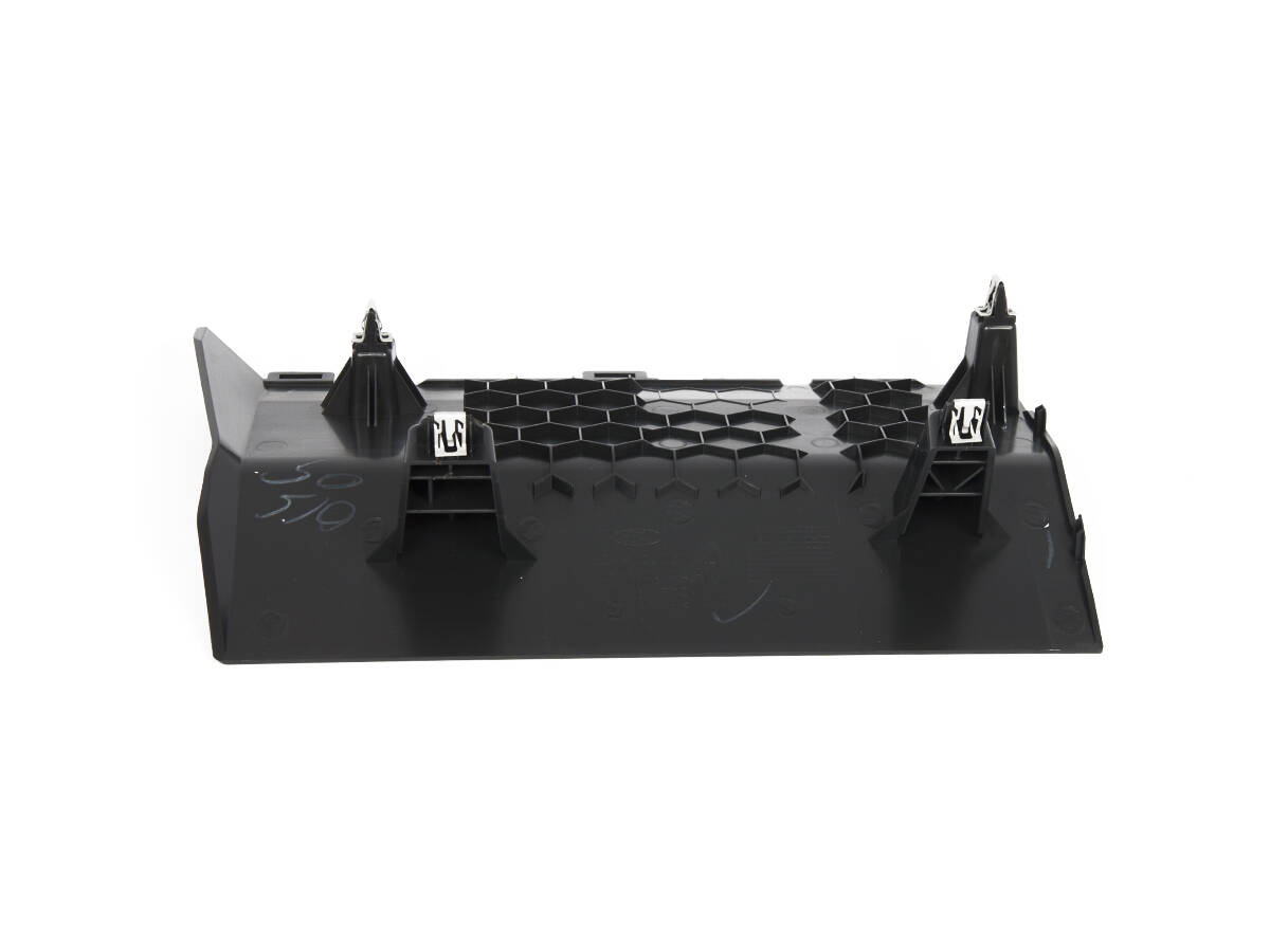 ZAŚLEPKA WYKŁADZINY PODŁOGI MUSTANG MACH-E 20- _ 2487772 _ LJ8B-R020C62-AC319W