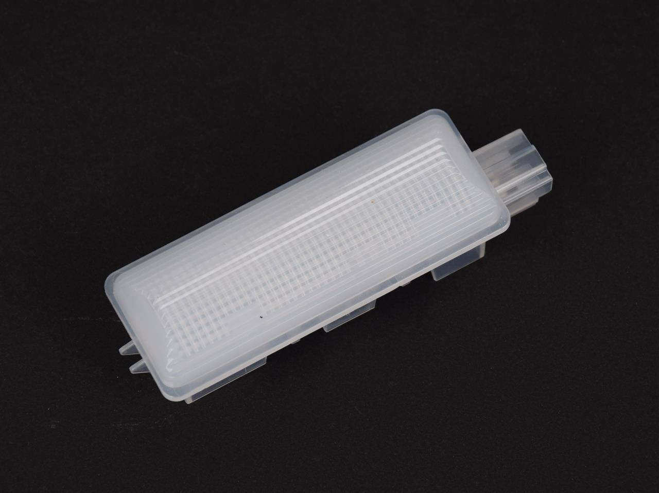 LAMPKA WNETRZA R/L KUGA 2020- EXPLORER 2019- _ 2502639 _ JL1A-13A756-AC _ JL1Z-13776-B