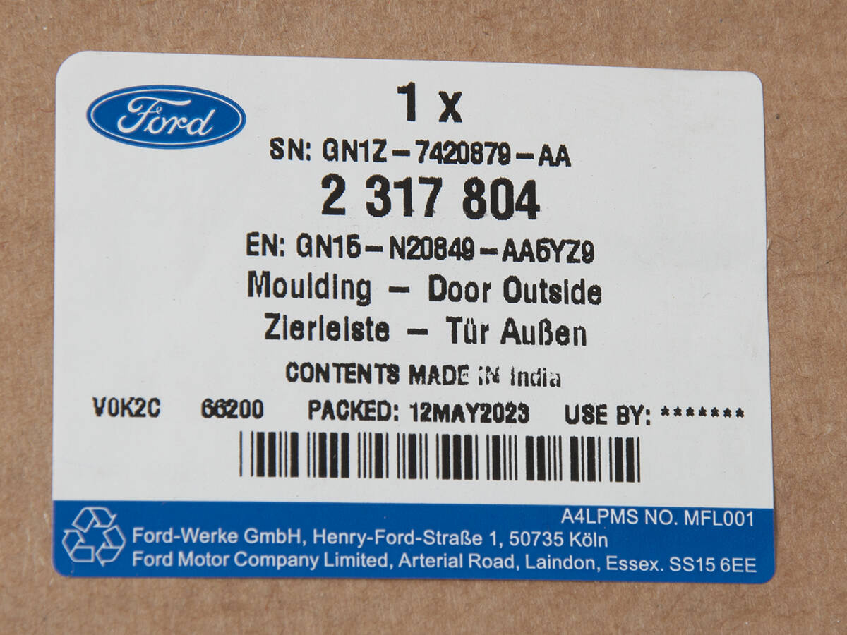 LISTWA LEWA DRZWI PRZEDNICH ECOSPORT 19- _ 2317804 _ GN15-N20849-AA5YZ9