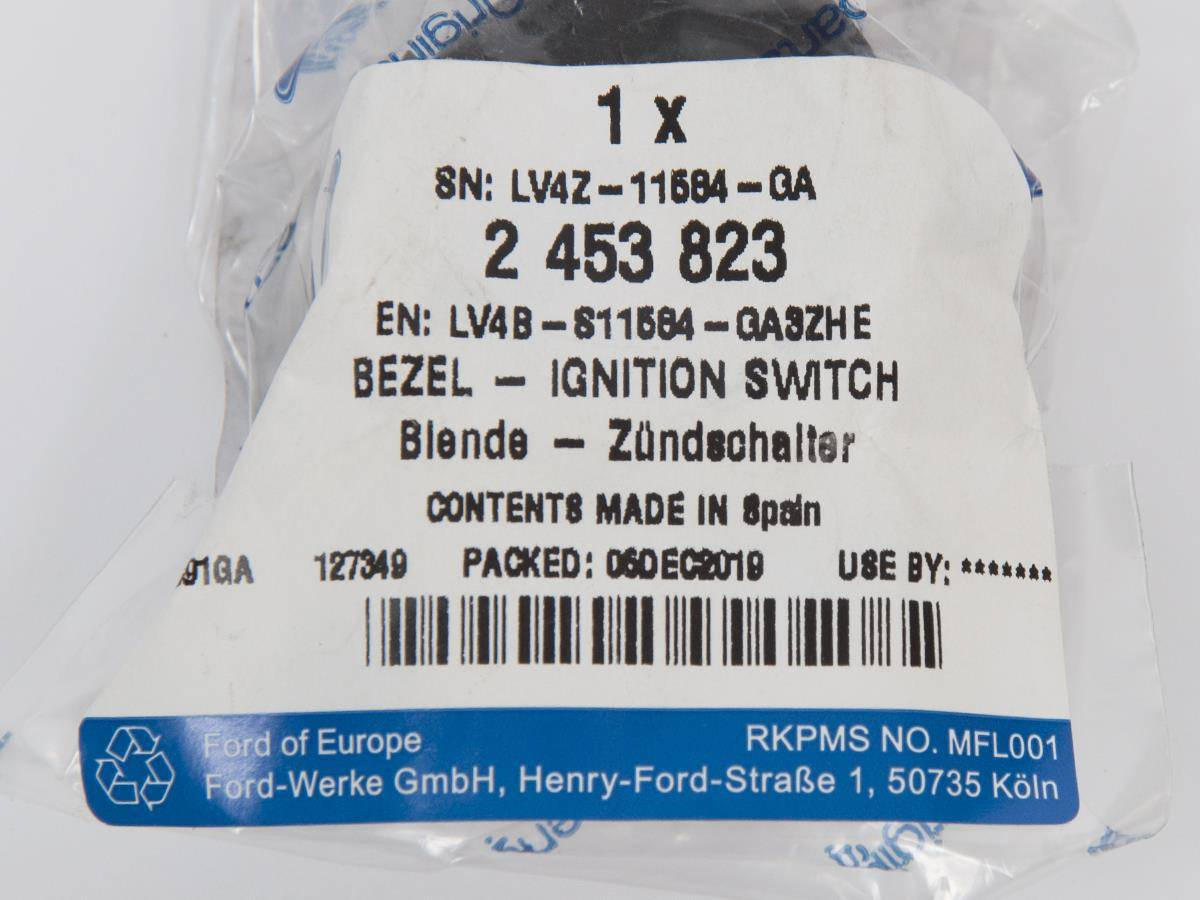 RAMKA WŁĄCZNIKA START/STOP KUGA 20- _ 2453823 _ LV4B-S11584-GA3ZHE