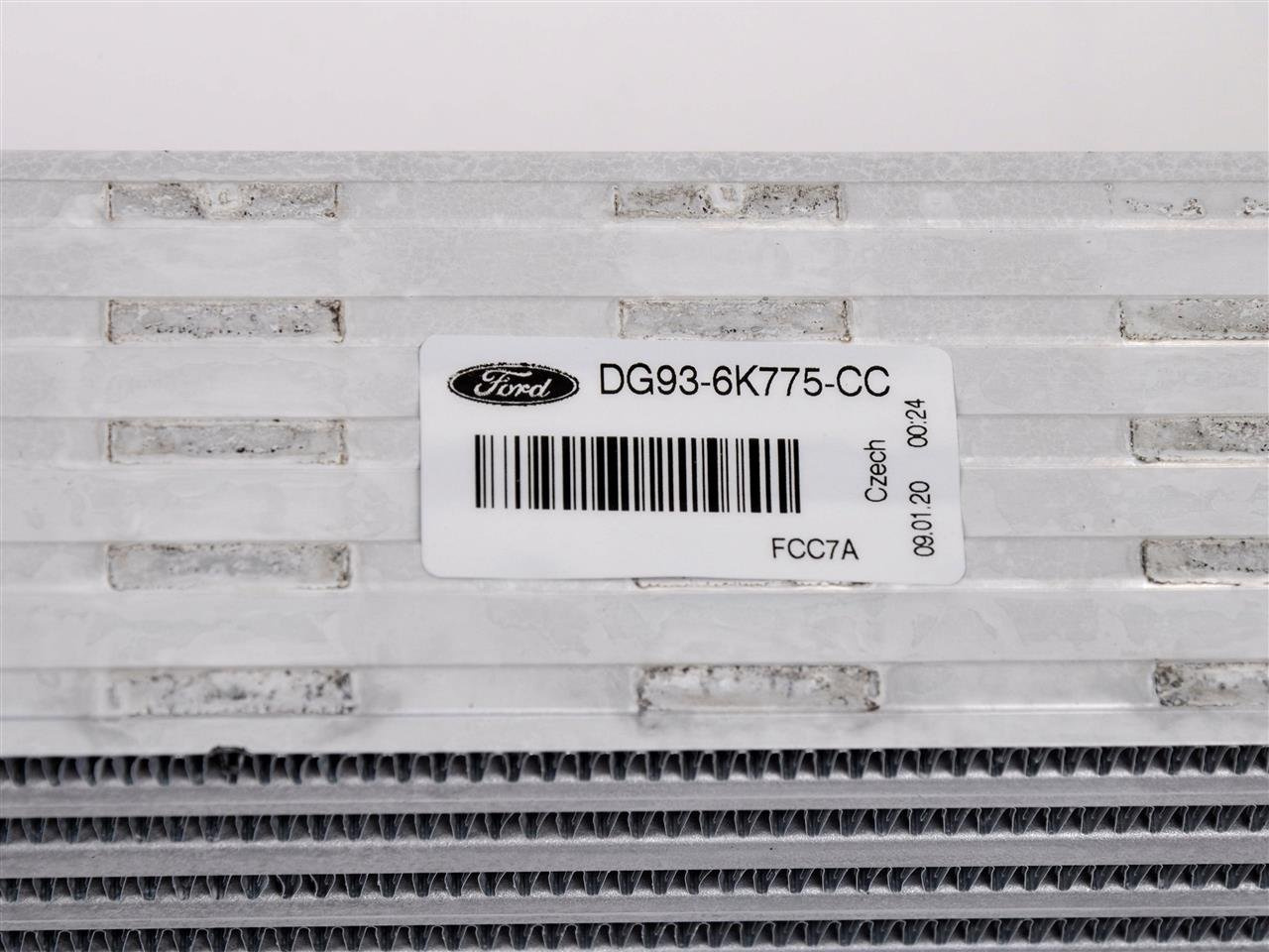 INTERCOOLER MONDEO 14- S-MAX 15- 2,0 TDCI 180 KM _ 1925164 _ DG93-6K775-CC _ GTU_07