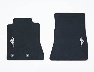 DYWANIKI PODŁOGOWE WELUROWE PRZÓD MUSTANG 15-/17- _ 2422486 _ FR3J-63130D00-AB3JA6