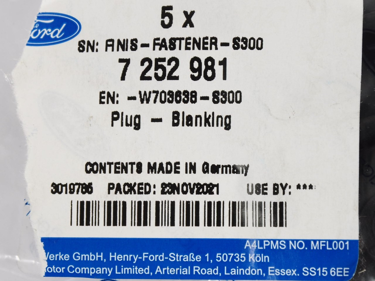 ZAŚLEPKA NADWOZIA I FILTRA POWIETRZA FORD OE _ 7252981 _ W703638-S300