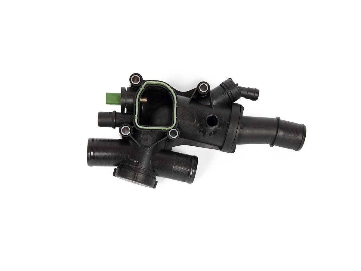 TERMOSTAT Z OBUDOWĄ 2.0 TDCI FOCUS 08- KUGA 08- _ 1373385 _ 3M5Q-8A586-CA