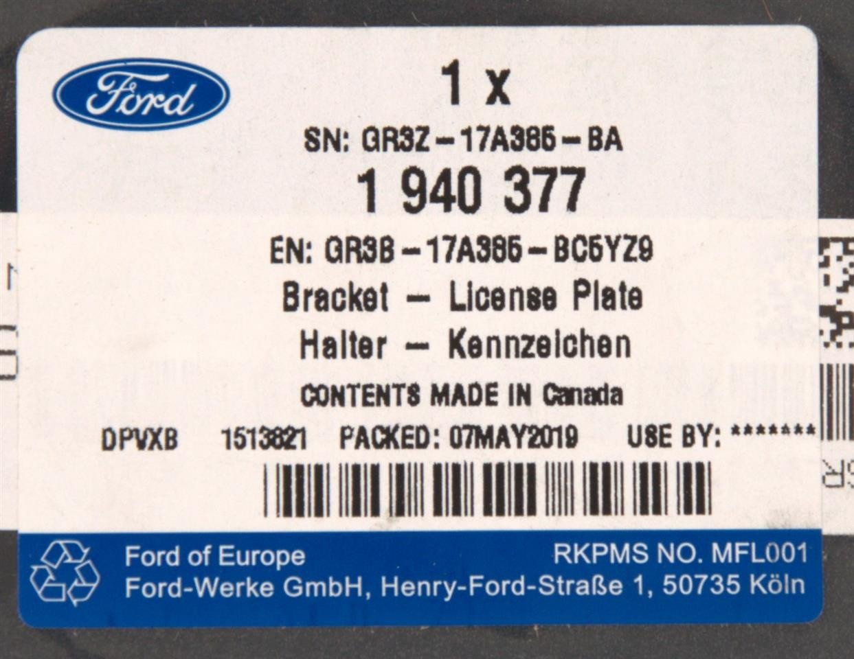 UCHWYT PODKŁADKA TABLICY PRZÓD MUSTANG 2015-17 _ 1940377 _ GR3B-17A385-BC5YZ9 _ GR3Z-17A385-BA