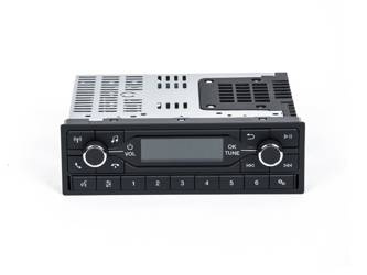 RADIO TRANSIT/TOURNEO CONNECT 18- _ 2443651 _ KT1T-18D815-DE