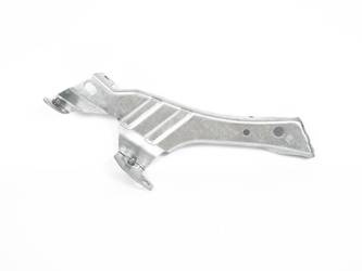 UCHWYT MOCOWANIE PRAWE BŁOTNIKA PRZÓD FOCUS 18- _ 2311069 _ JX7B-A16018-AD _ GTU_07