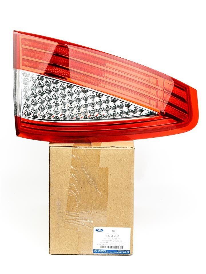LAMPA ZEWNETRZNA LEWY TYŁ MONDEO MK4 2007-2010 _ 1523733 _ 7S71-13405-RH