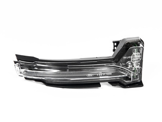 KIERUNKOWSKAZ LUSTERKA PRAWEGO FOCUS 18- _ 2220576 _ JX7B-13B382-AB