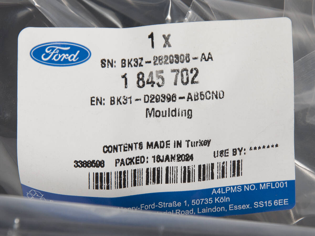 LISTWA PRAWA NADWOZIA TYŁ TRANSIT 14-19 SZARA _ 1845702 _ BK31-D29396-AB5CND _ BK3Z-2829396-AA _ GTU_07