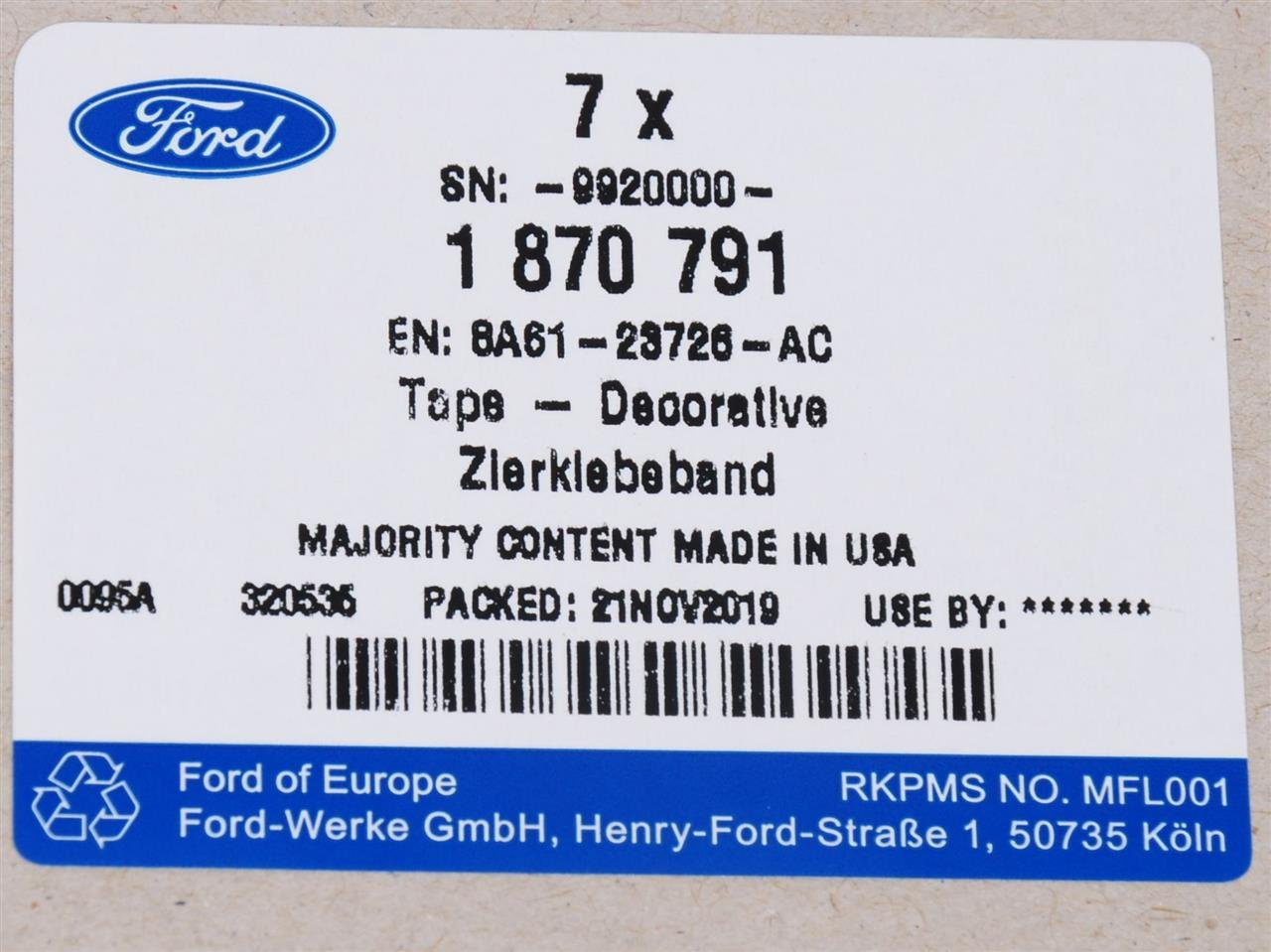 FOLIA OCHRONNA PROGU PRAWA FIESTA 2008- 12- 17- _ 2550571 _ 8A61-23726-AC