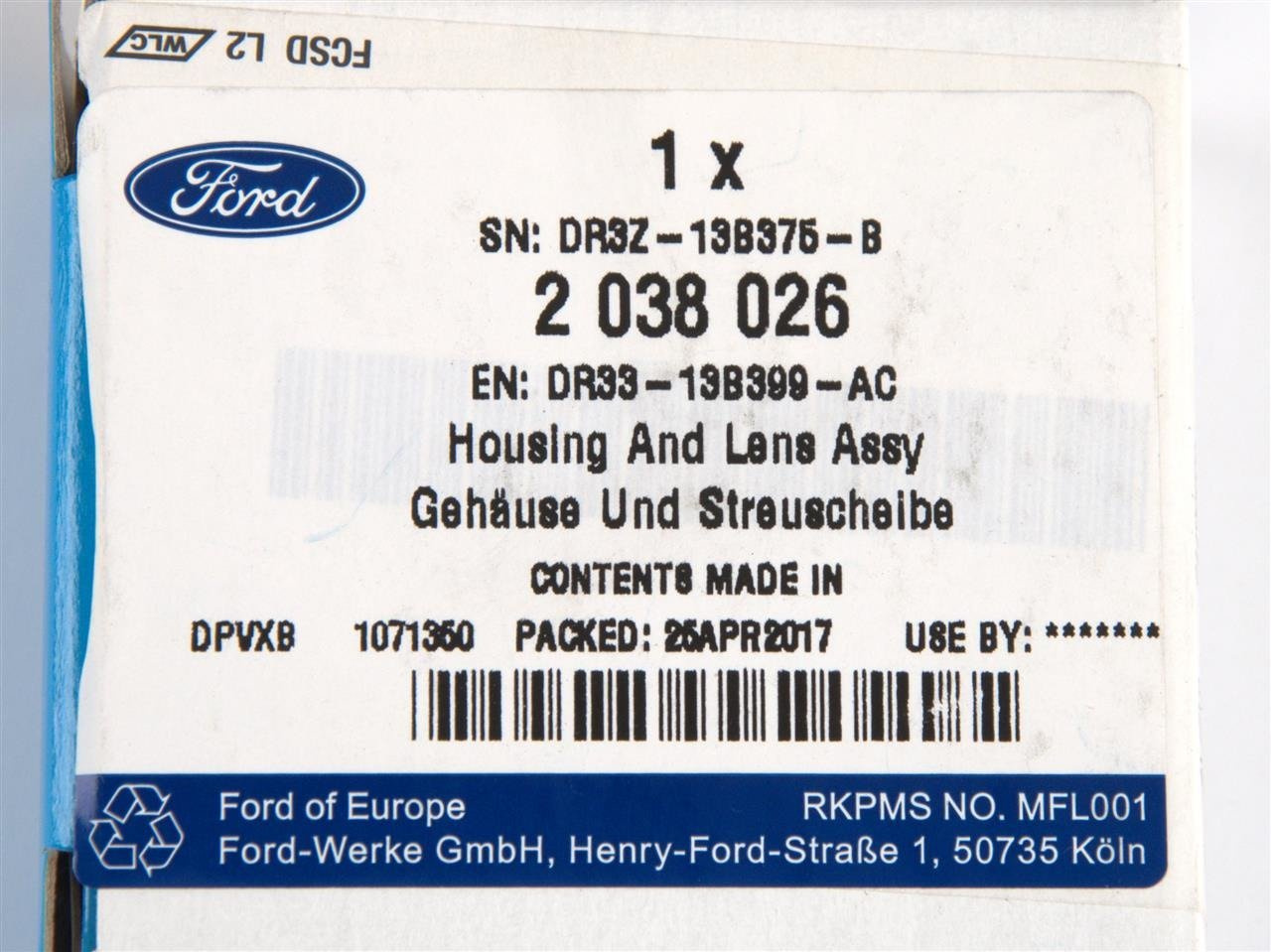PROJEKTOR LEWY OŚWIETLENIA PROGU MUSTANG 15 _ 2038026 _ DR33-13B399-AC _ DR3Z-13B375-B