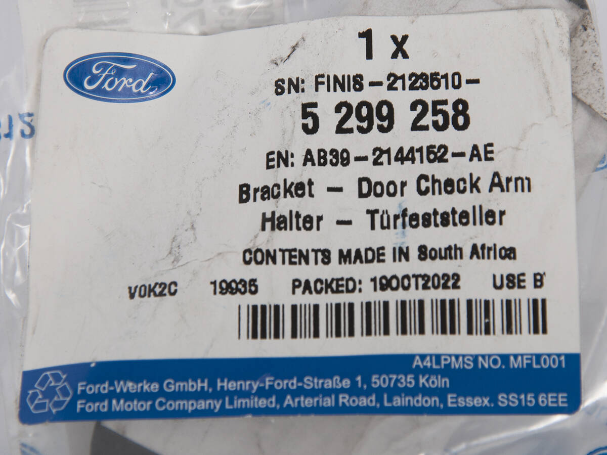 UCHWYT P/L KLAPY TYŁ RANGER 12- 19- _ 5299258 _ AB39-2144152-AE