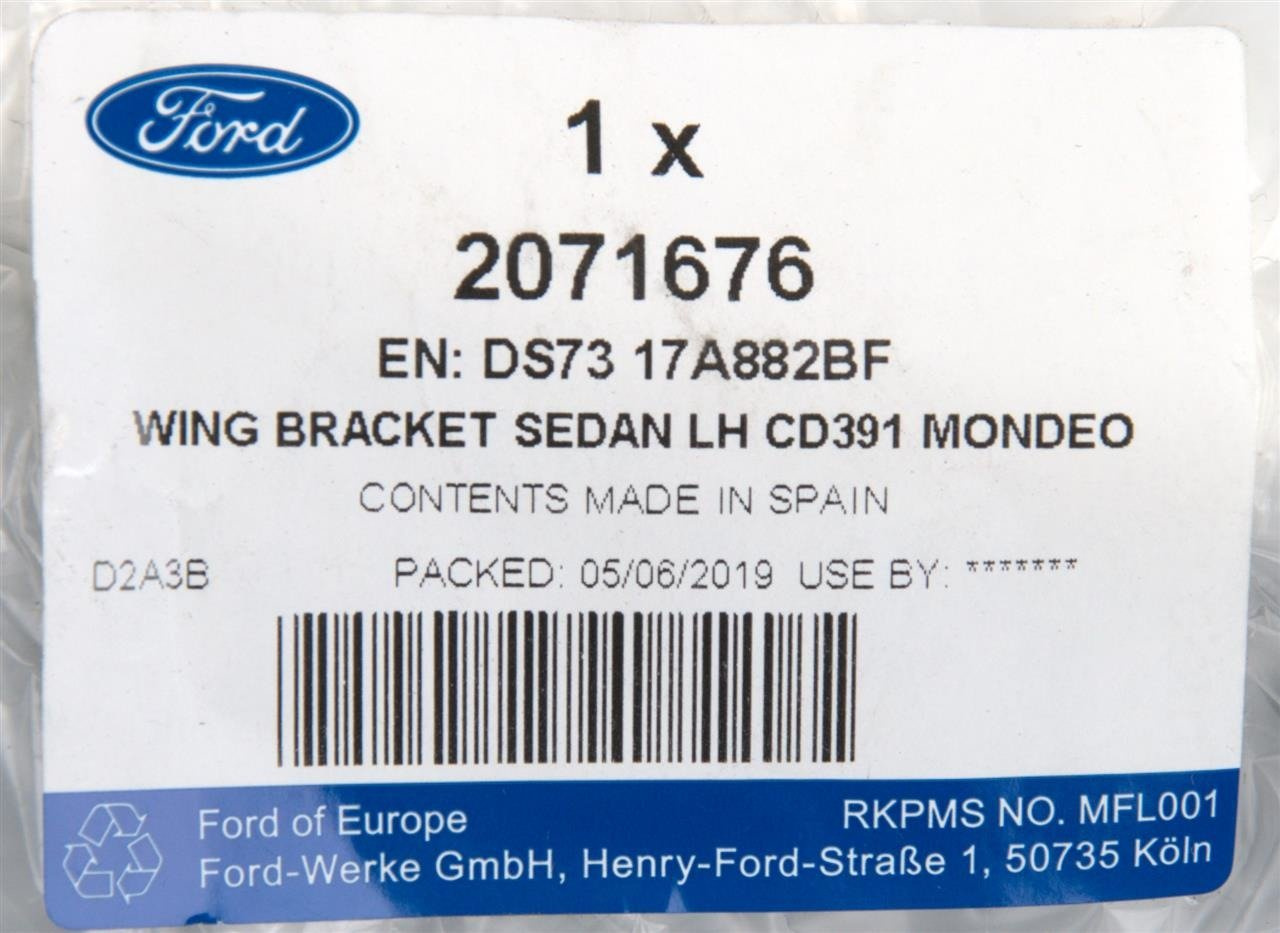 ŚLIZG LEWY ZDERZAKA TYŁ MONDEO MK5 2014- 4D/5D _ 2071676 _ DS73-17A882-BF