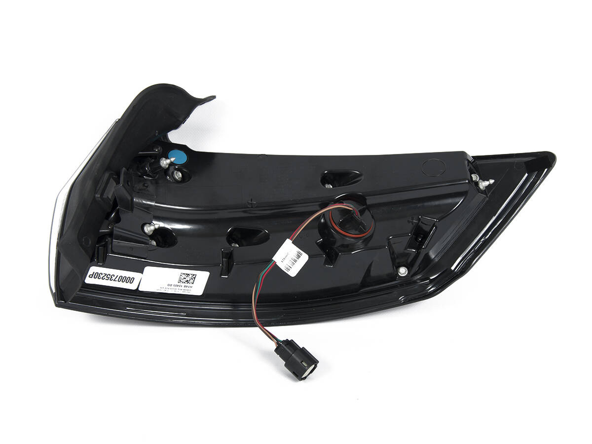LAMPA TYLNA ZEWNĘTRZNA LEWA EDGE 15-18 _ 2281006 _ HT4B-13405-DD _ HT4Z-13405-J