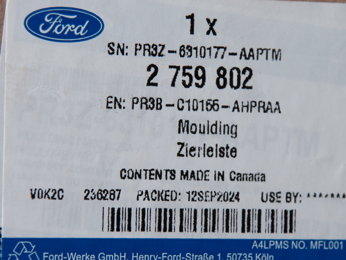 LISTWA PROGOWA LEWA FORD MUSTANG 24- FORD OE _ 2759802 _ PR3B-C10155-AHPRAA