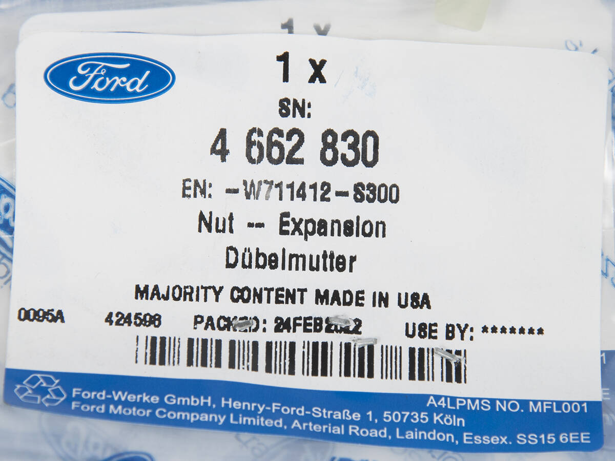 NAKRĘTKA ROZPRĘŻNA UCHWYTU GŁOŚNIKA FORD OE _ 4662830 _ W711412-S300