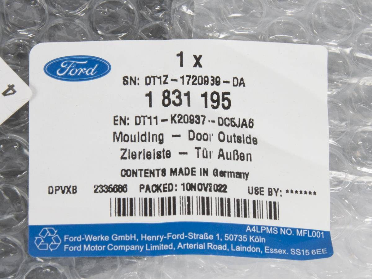 LISTWA LEWA DRZWI TYLNYCH CONNECT 13- _ 1831195 _ DT11-K20937-DC5JA6