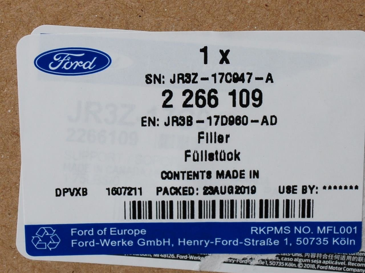 ŚLIZG PRAWY ZDERZAKA TYLNEGO MUSTANG 2017- _ 2266109 _ JR3B-17D960-AD _ JR3Z-17C947-A _ GTU_07