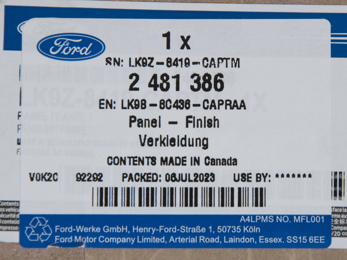 LISTWA NAKŁADKA ZDERZAKA PRZÓD MUSTANG MACH-E 21- _2808538 _ LK9B-8C436-CAPRAA