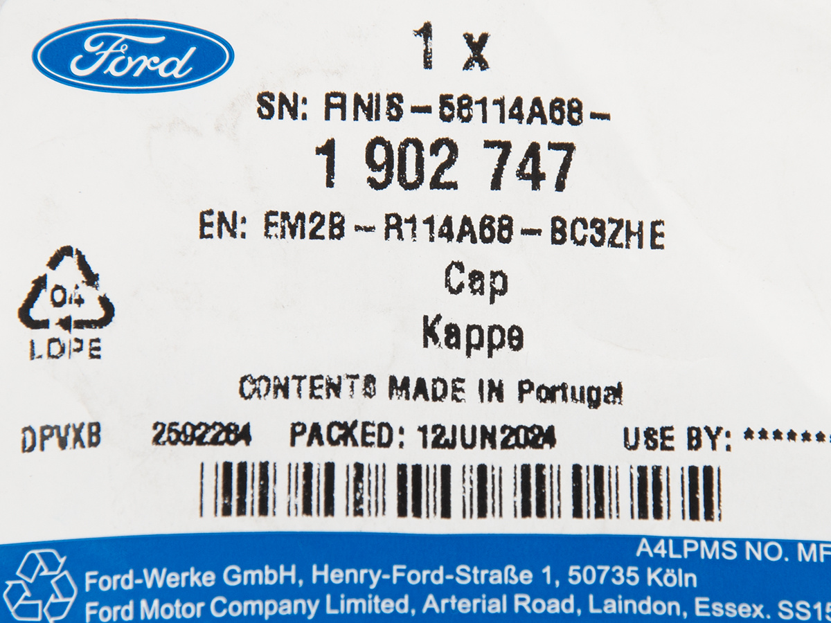 ZAŚLEPKA FOTELA 3 RZĘDU S-MAX 15- FORD OE _ 1902747 _ EM2B-R114A68-BC3ZHE