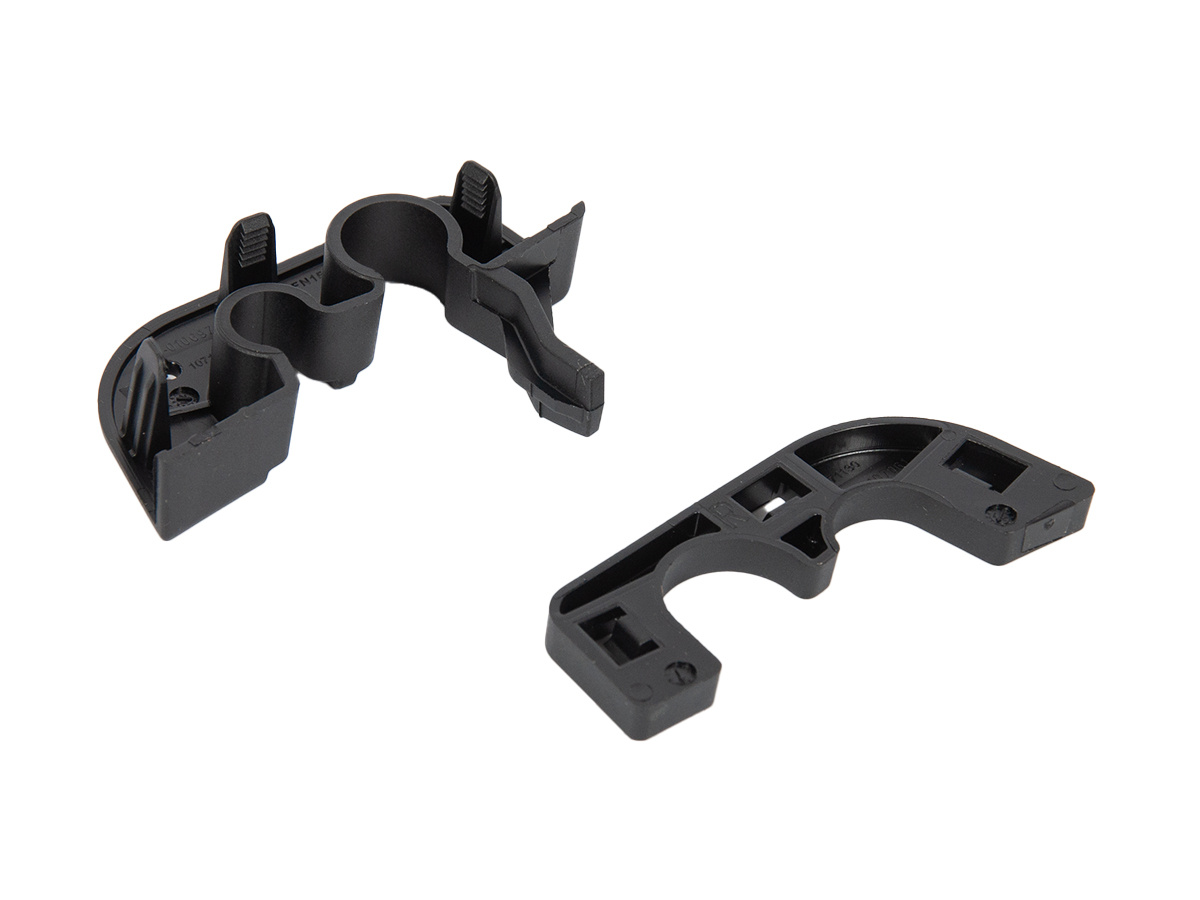 UCHWYT PRAWY ROLETY BAGAŻNIKA ECOSPORT 17- FORD OE