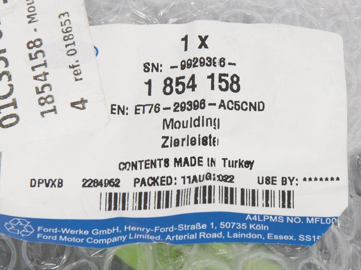 LISTWA DRZWI TYLNYCH PRAWYCH TRANSIT/TOURNEO COURIER 14-16/ 16- _